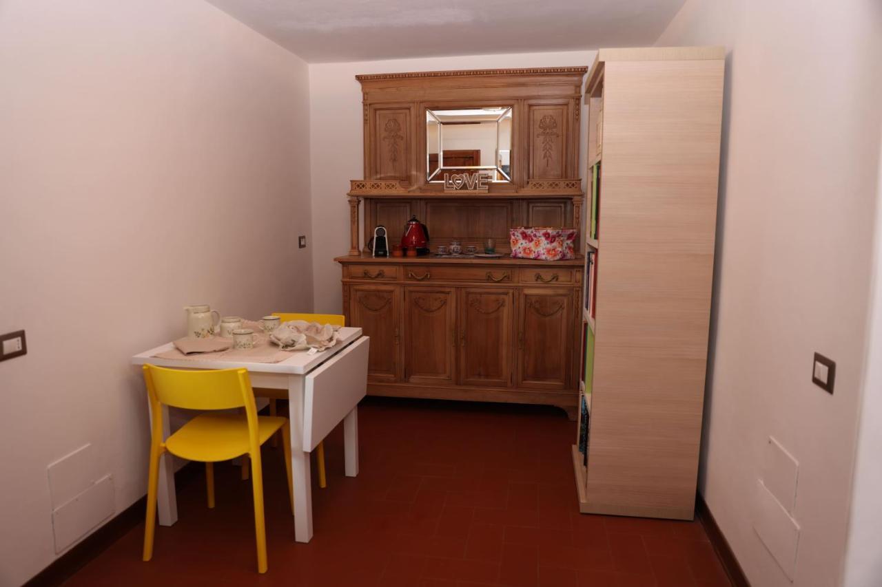 Bed And Berli Bed & Breakfast เซสโตฟิโอเรนติโน ภายนอก รูปภาพ